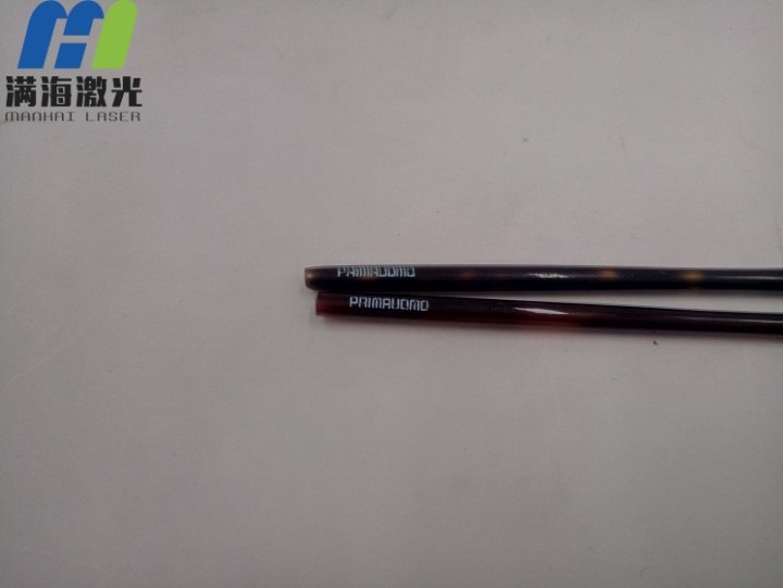 眼鏡筆激光打標(biāo)過(guò)程