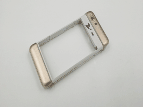 白色手機中框旋轉(zhuǎn)打標(biāo)