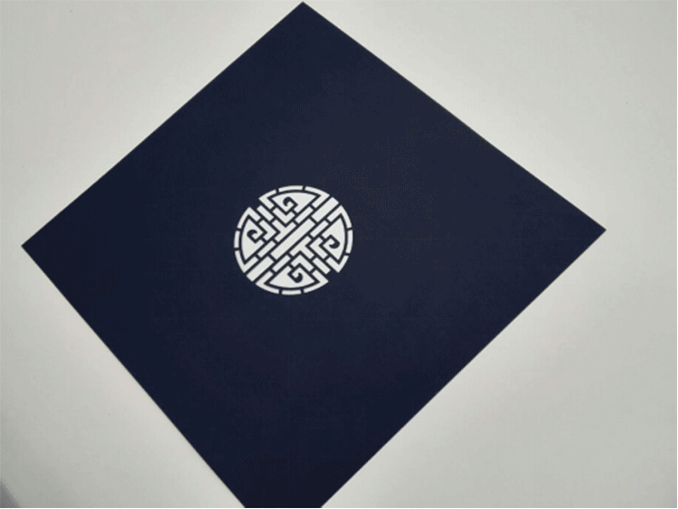 中國(guó)書畫畫冊(cè)封面激光切割