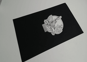 黑色包裝盒激光雕刻花紋-深圳市滿海激光雕刻有限公司