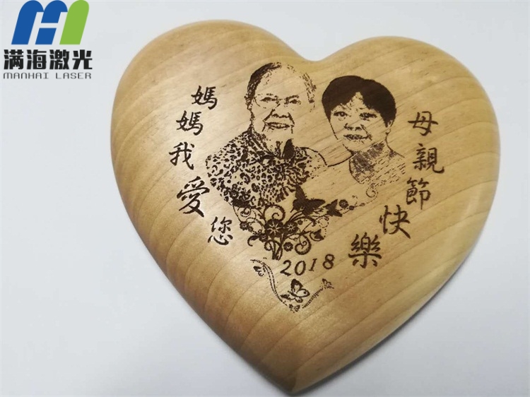 母親節(jié)木制工藝品禮品高品質(zhì)激光雕刻